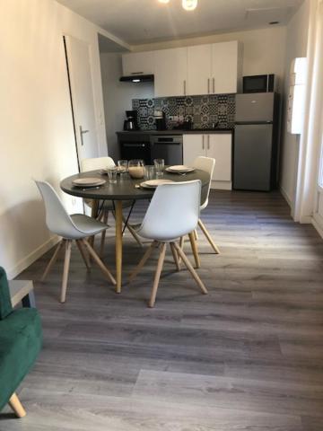 Apartmán Un Coin De Verdure Dans Le Centre De St Etienne Saint-Etienne  Exteriér fotografie